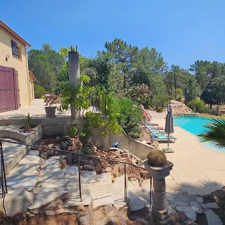 Avec Piscine A Debordement - Sans Vis A Vis *