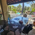 Avec Piscine A Debordement - Sans Vis A Vis