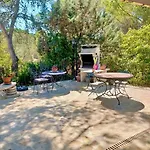 Villa Avec Piscine A Debordement - Sans Vis A Vis *
